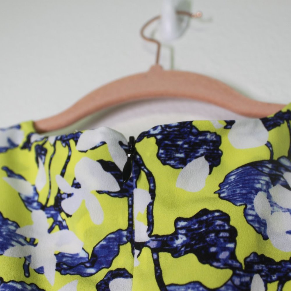 Peter Pilotto Target Dress Striped floral Spring Flounce Hem Shift - Size Medium - Picture 6 of 8